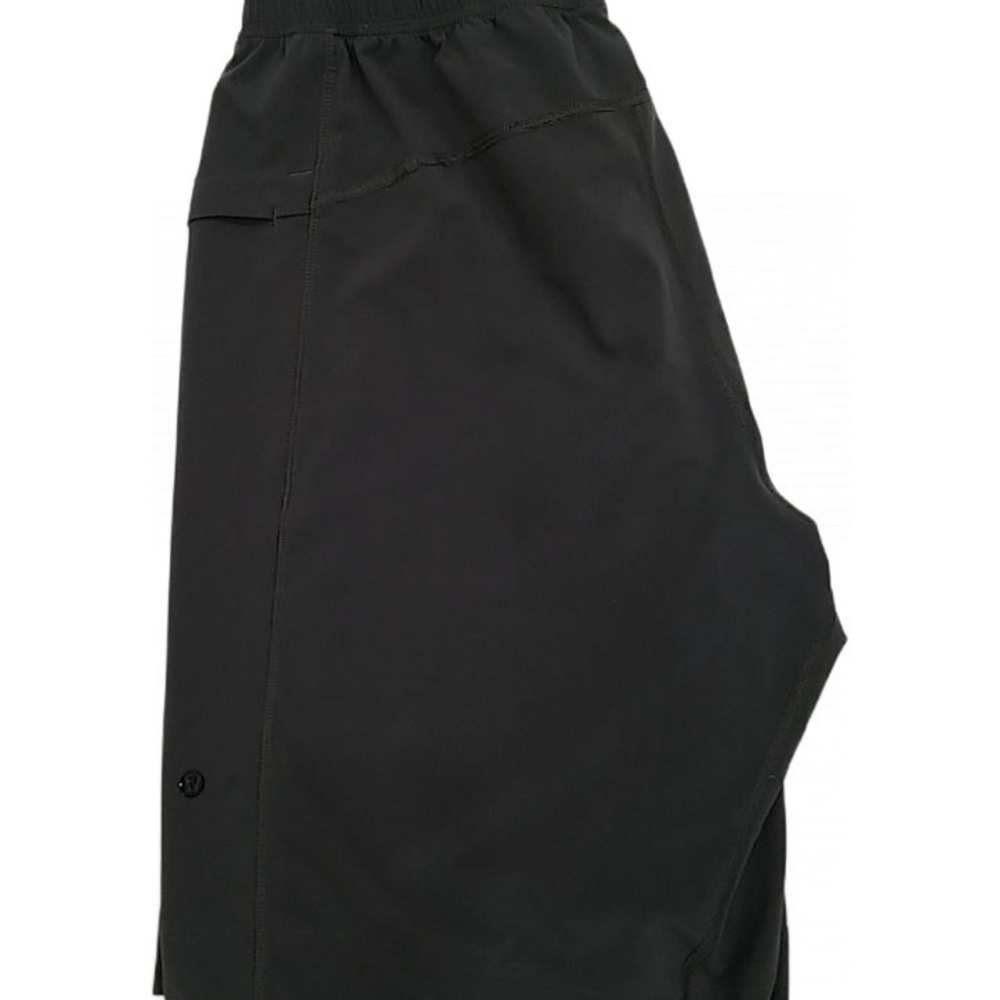Lululemon men’s black nylon shorts - small